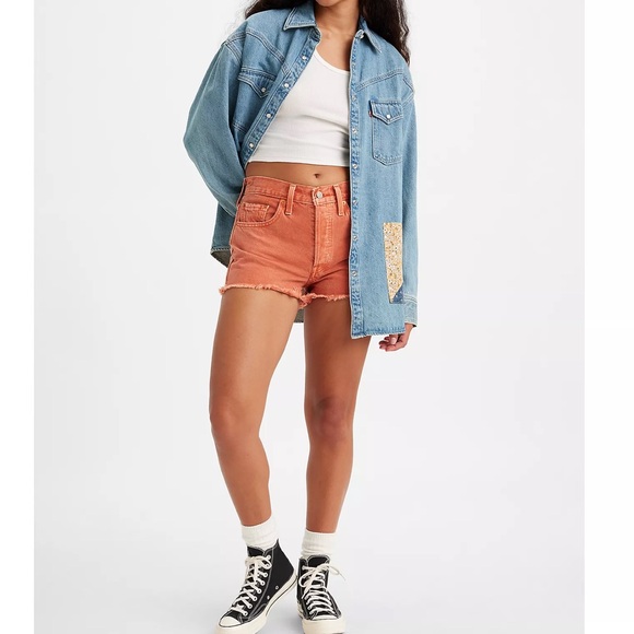 NWT Levi’s 501 Shorts - Picture 3 of 11